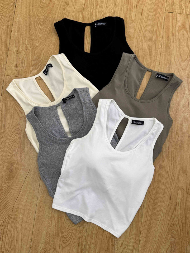 Saskia Tops