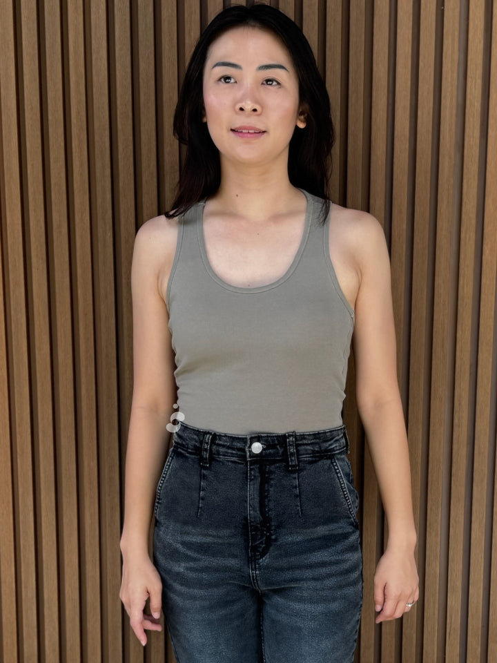 Saskia Tops
