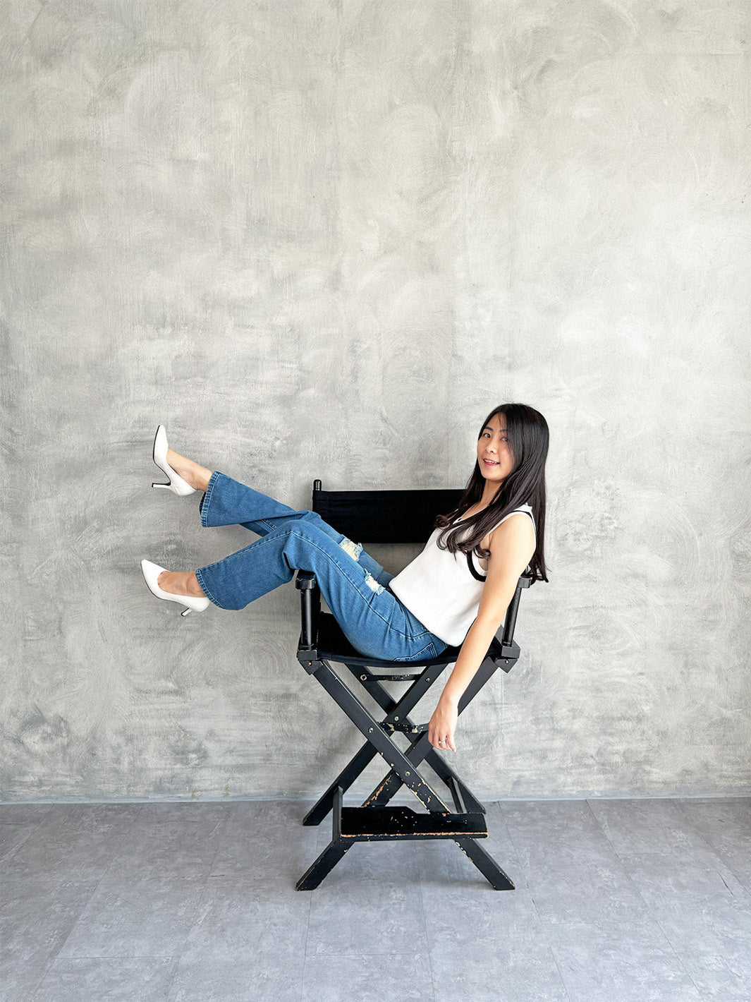 Zelda Ripped Straight Jeans