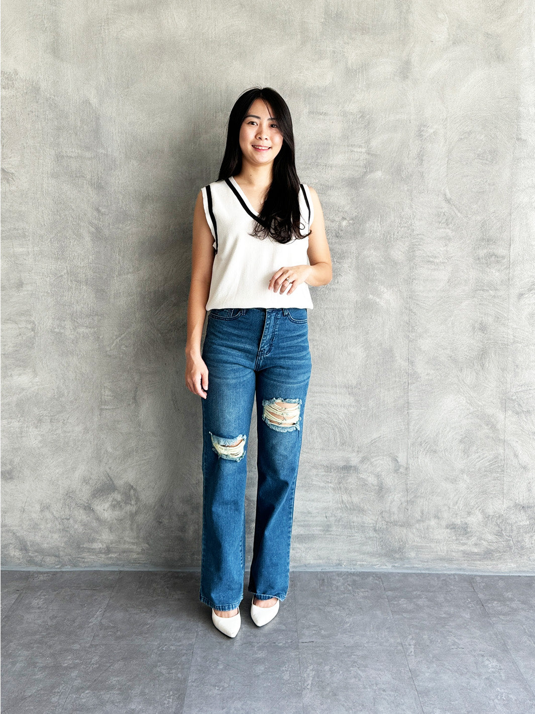 Zelda Ripped Straight Jeans