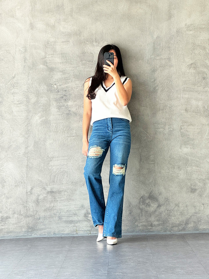 Zelda Ripped Straight Jeans
