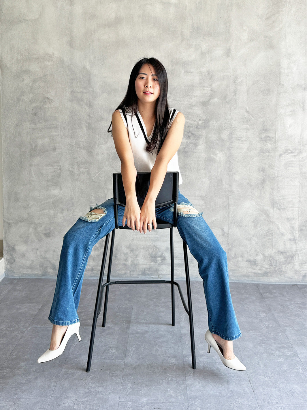 Zelda Ripped Straight Jeans