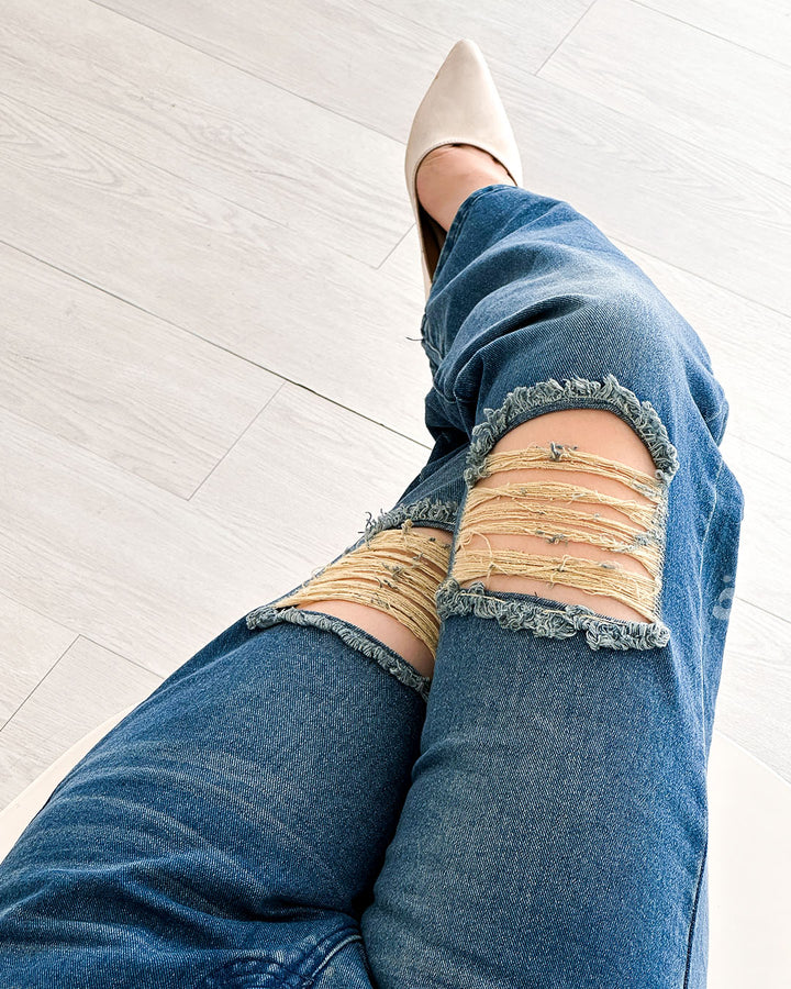 Zelda Ripped Straight Jeans